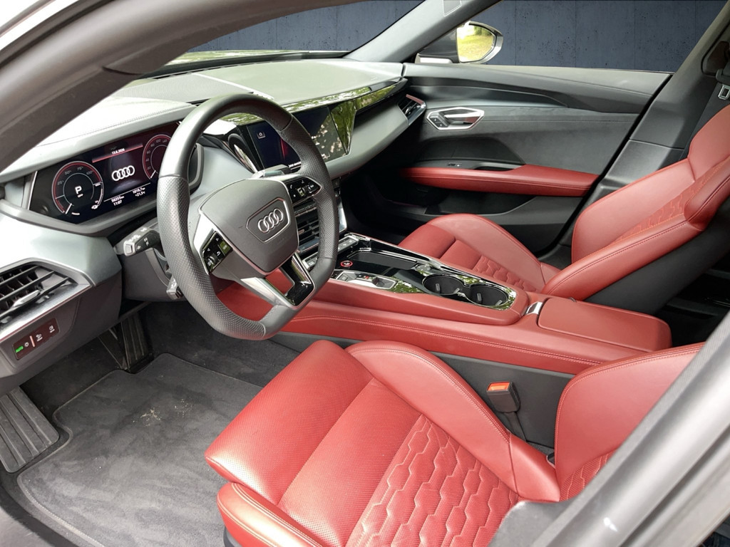 Audi e-tron GT