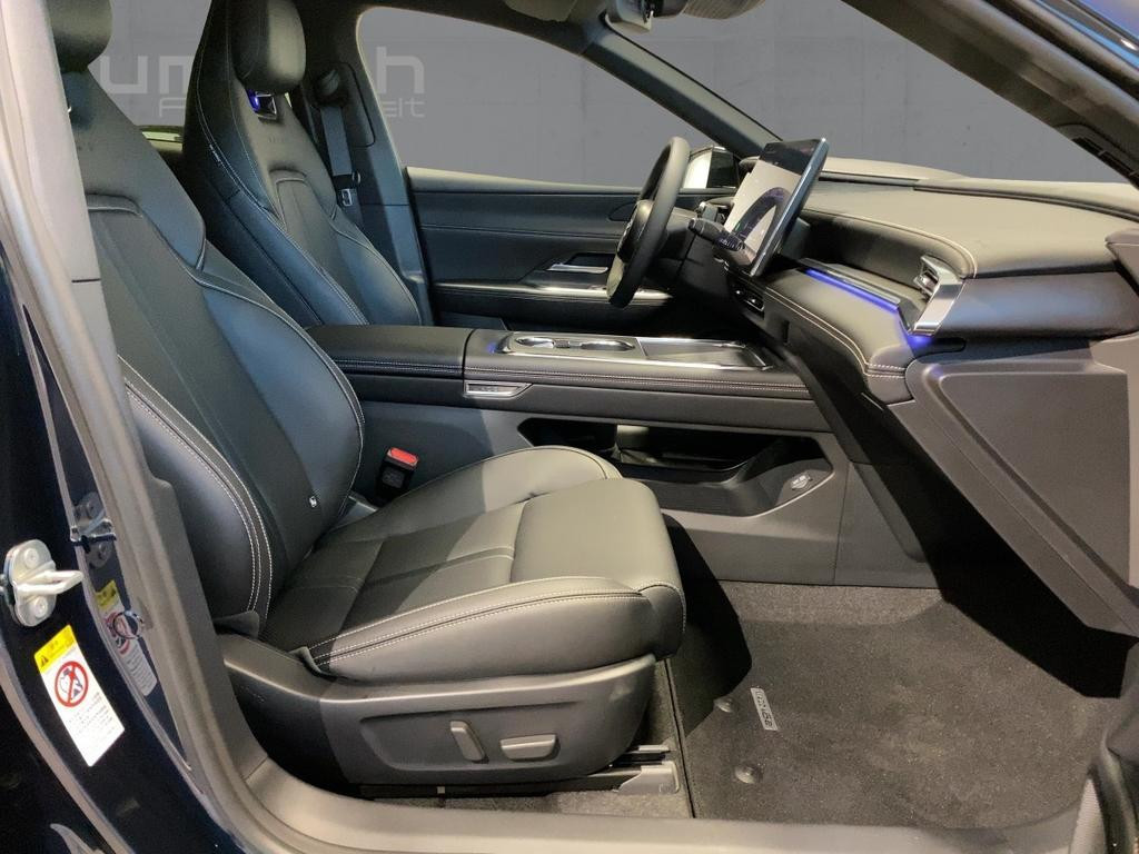Mazda 6e