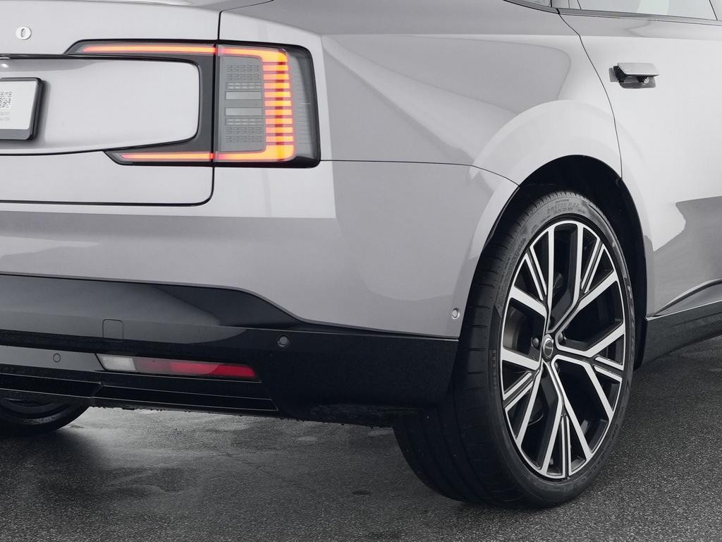 Volvo ES90