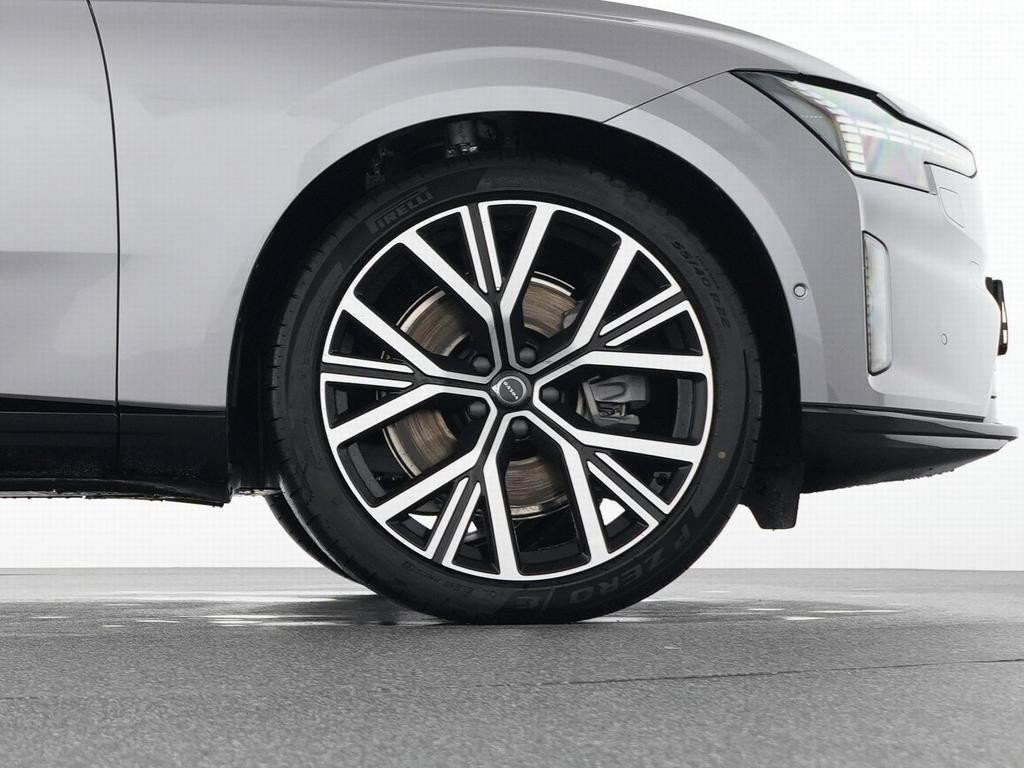 Volvo ES90