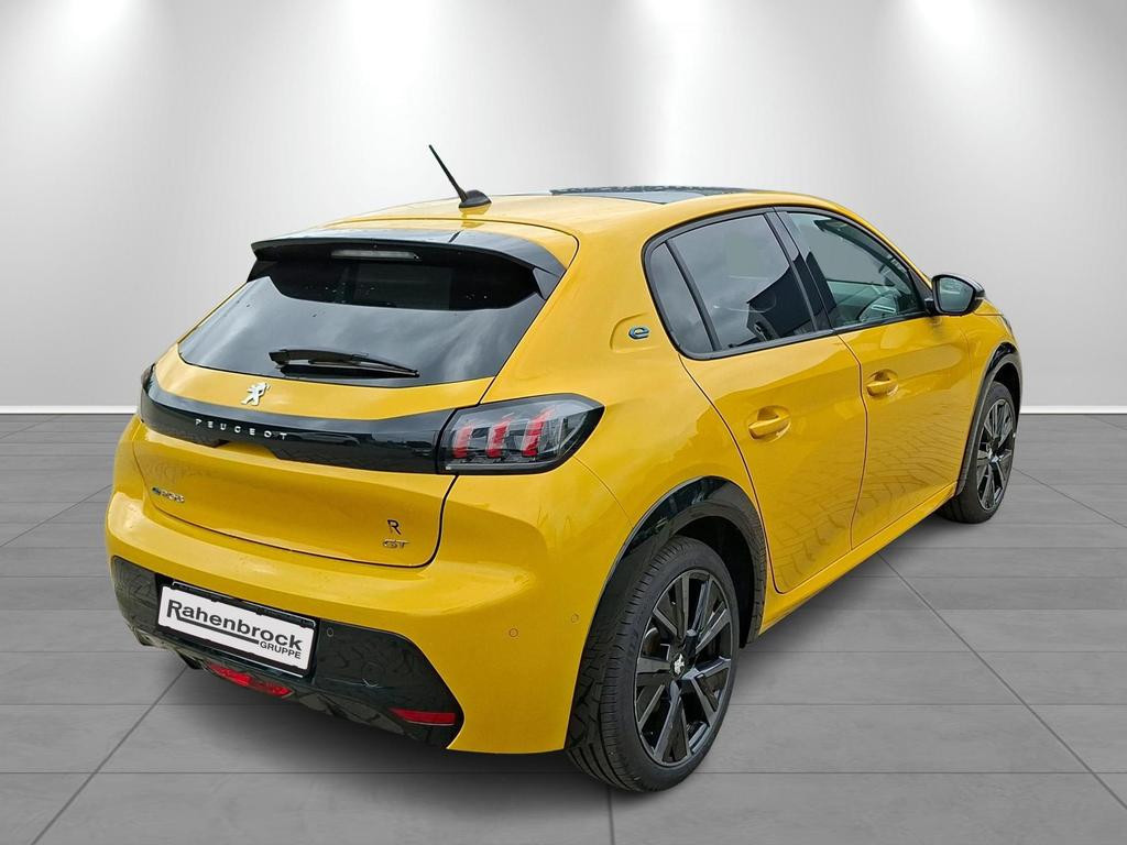 Peugeot e-208