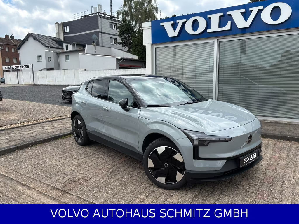 Volvo EX30 Plus Extended range