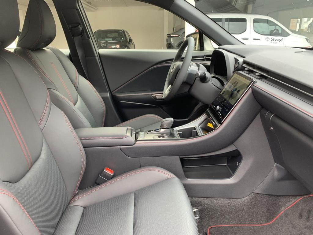 Lexus LBX