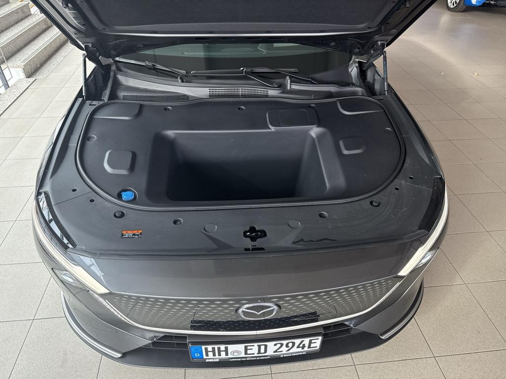 Mazda 6e