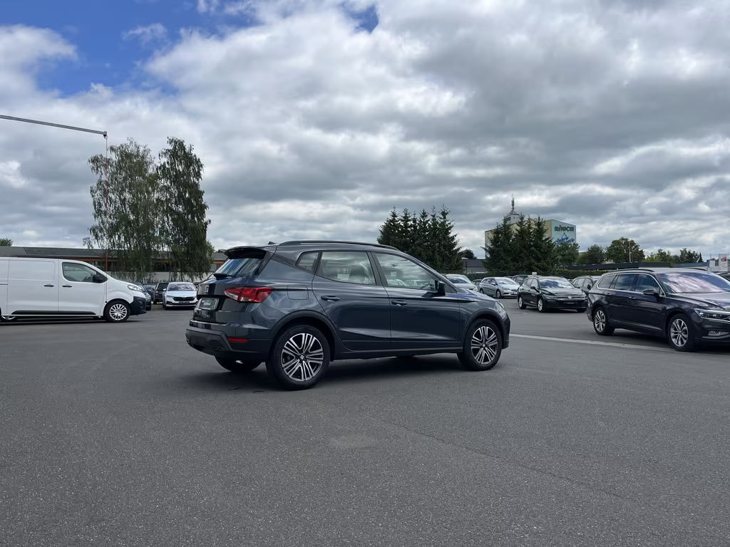 Seat Arona
