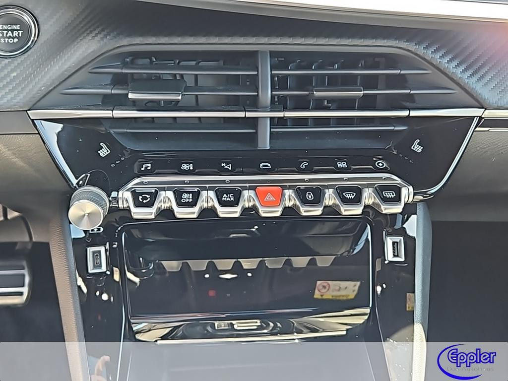 Peugeot e-2008