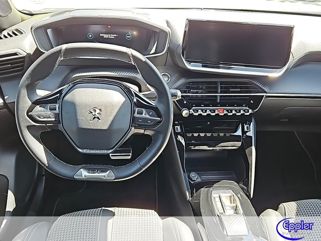 Peugeot e-2008