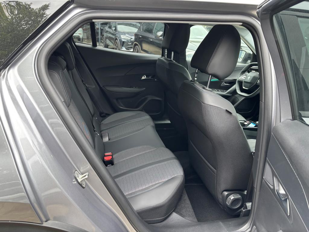 Peugeot e-2008