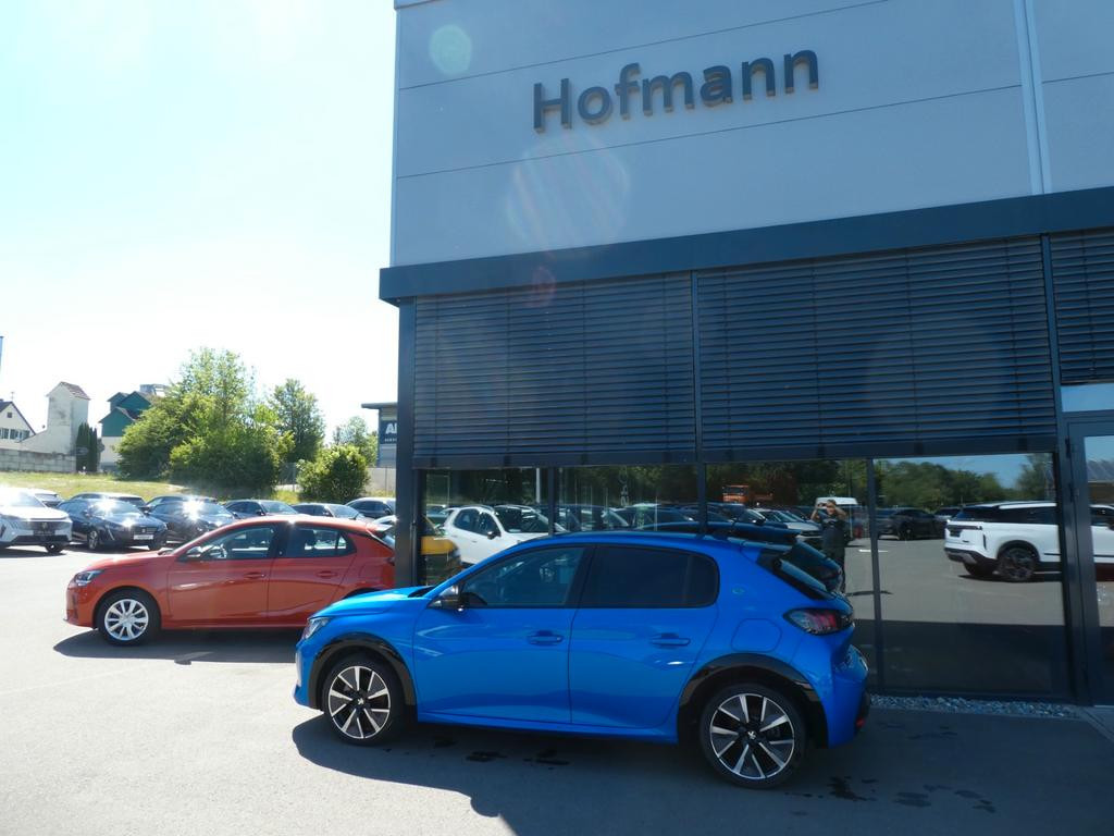 Peugeot e-208