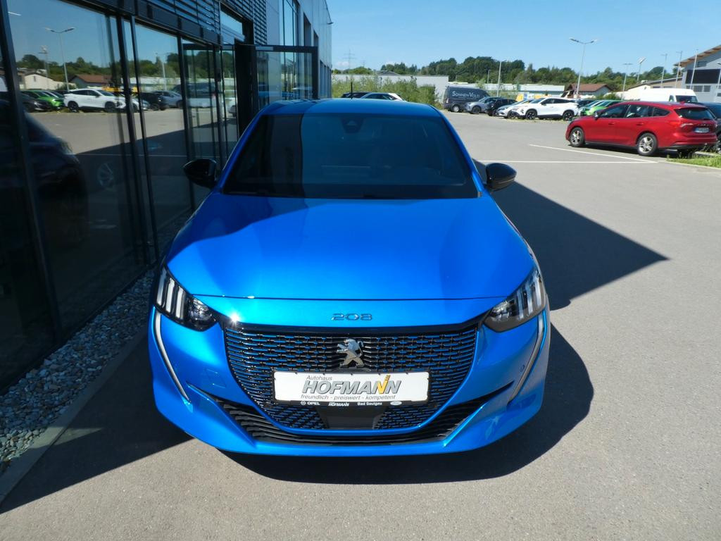 Peugeot e-208