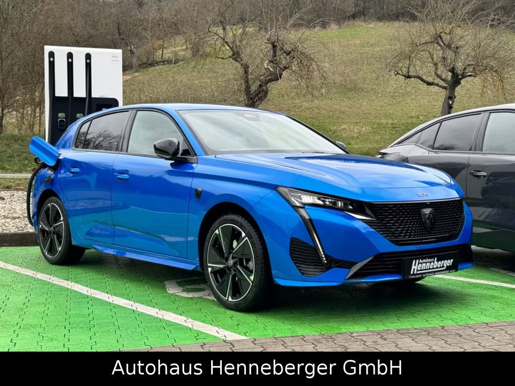 Peugeot e-308