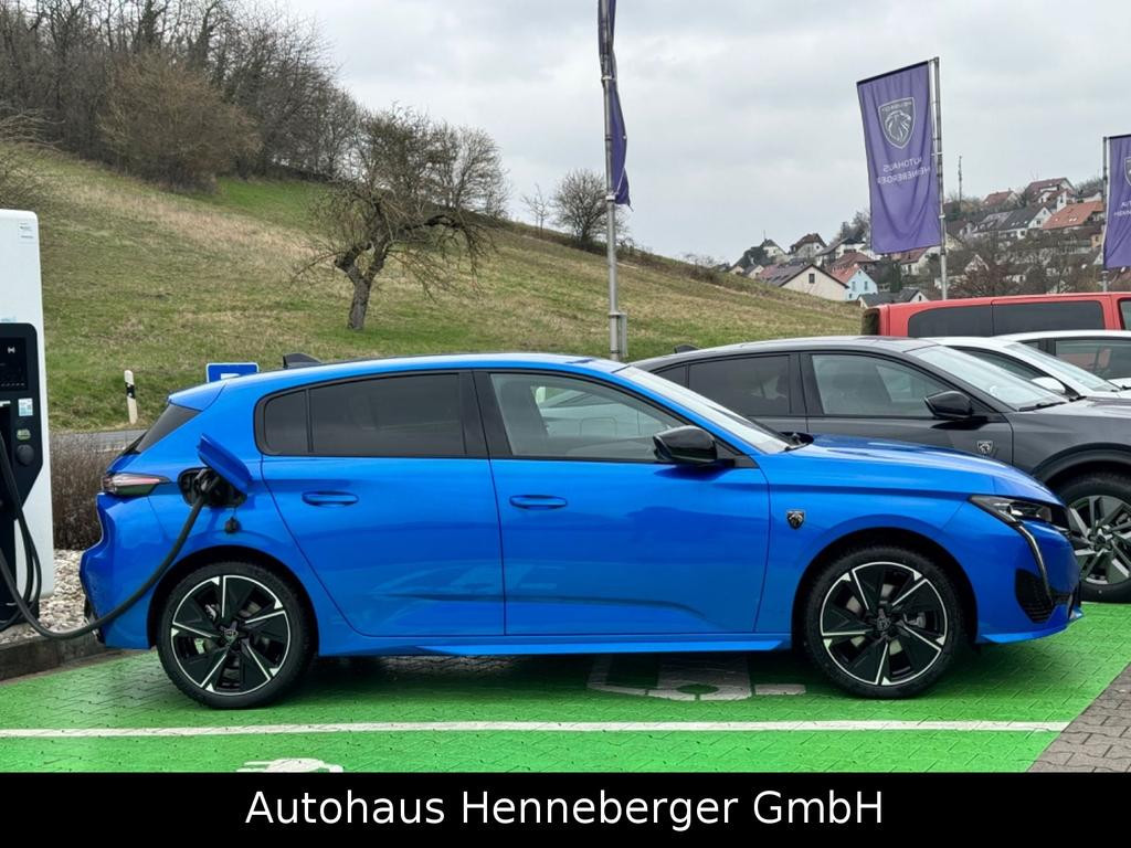 Peugeot e-308
