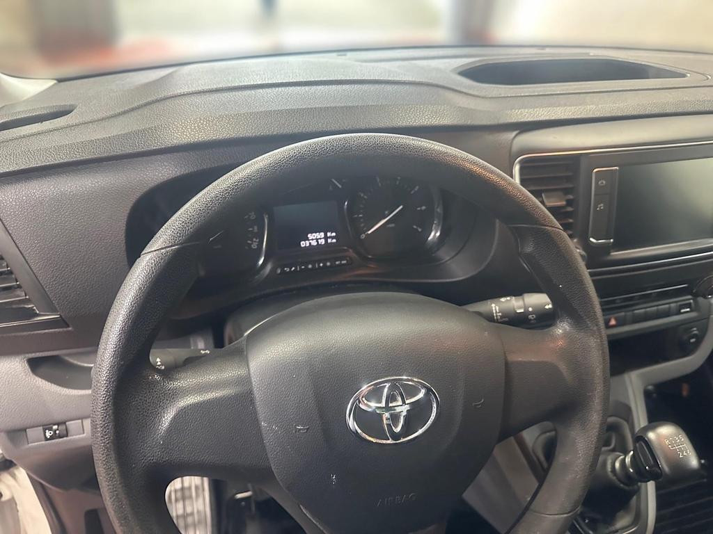 Toyota Proace (Verso)