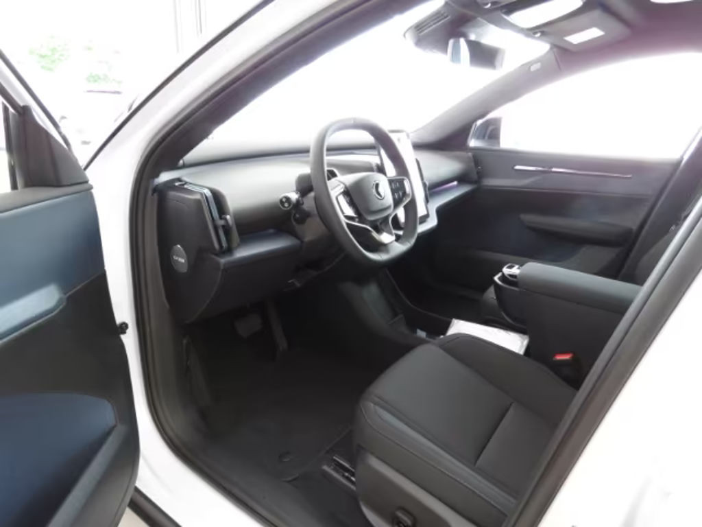 Volvo EX30