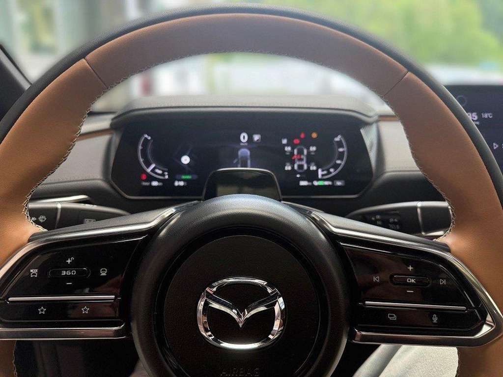 Mazda 6e