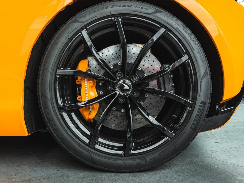McLaren Artura