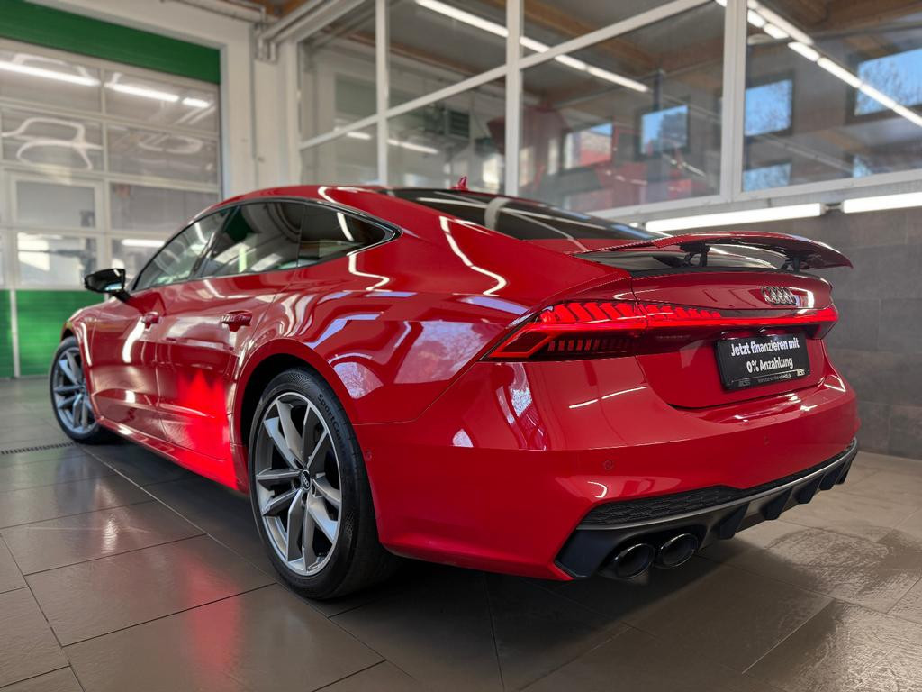 Audi S7