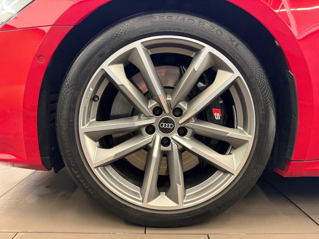 Audi S7