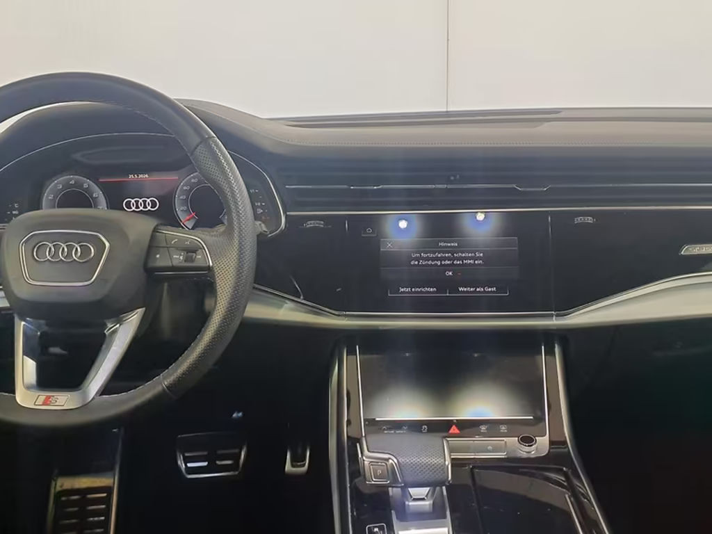 Audi SQ8