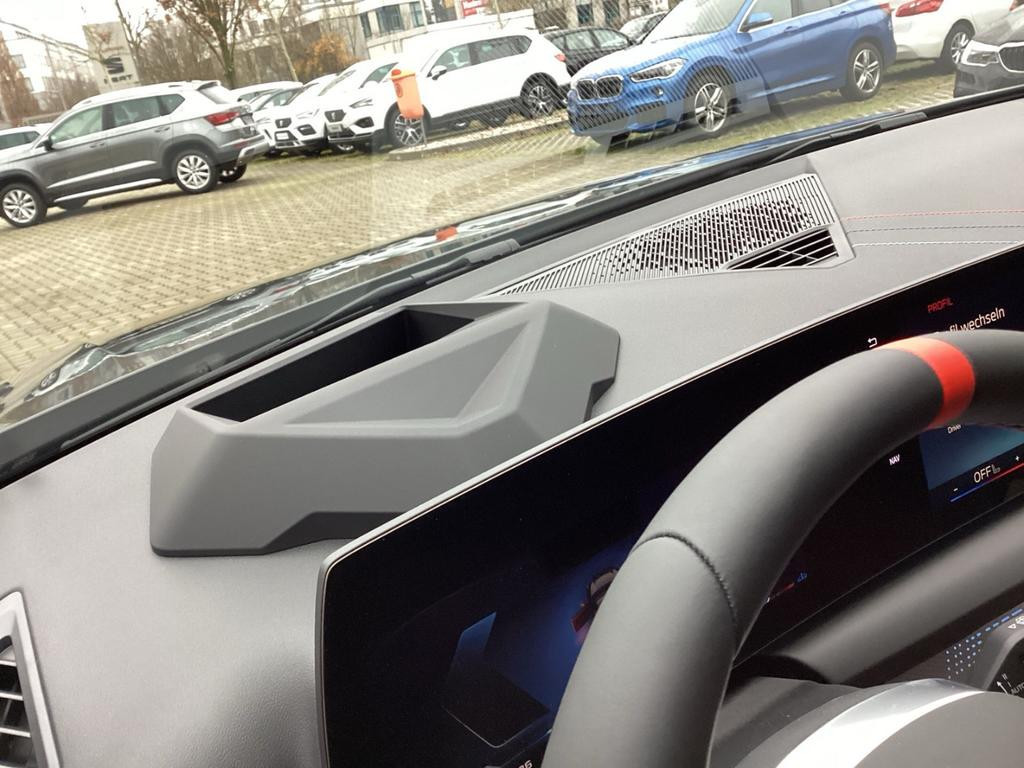 BMW M235