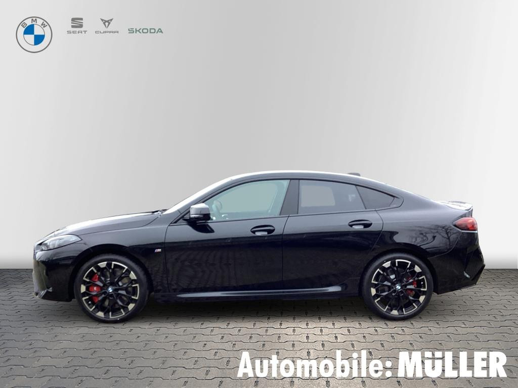 BMW M235