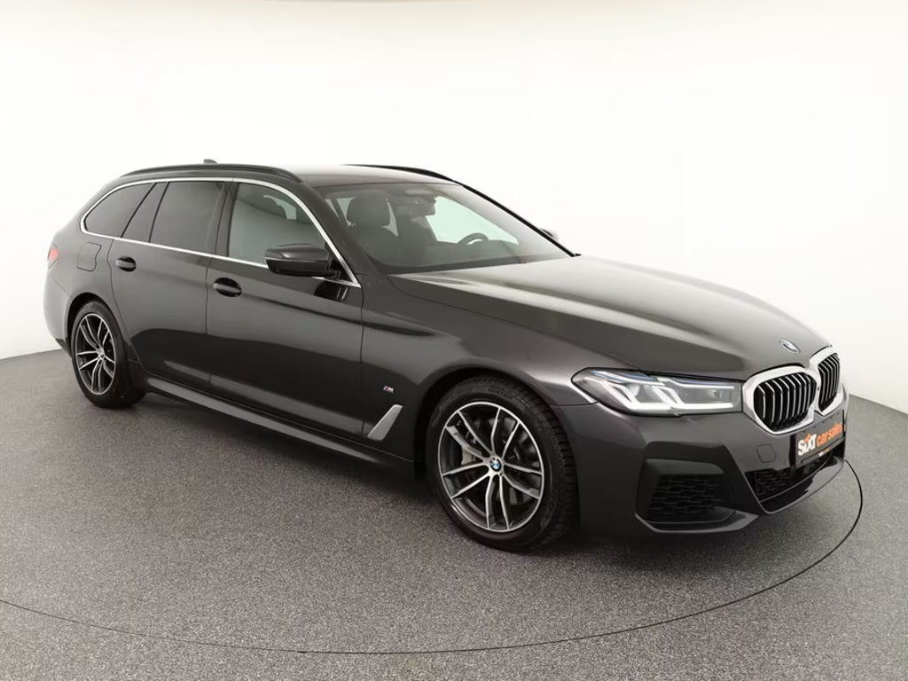 BMW 5 Serie 540 M-Sport xDrive Touring 540i