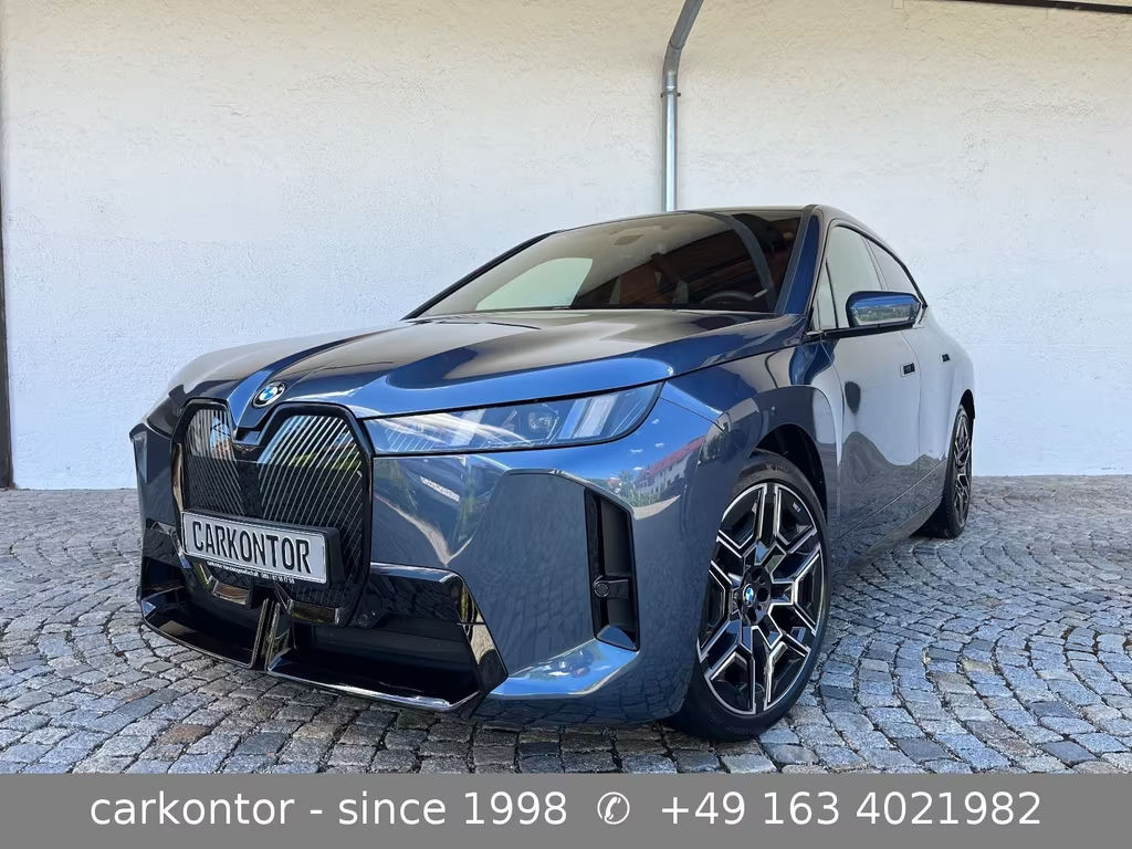 BMW iX