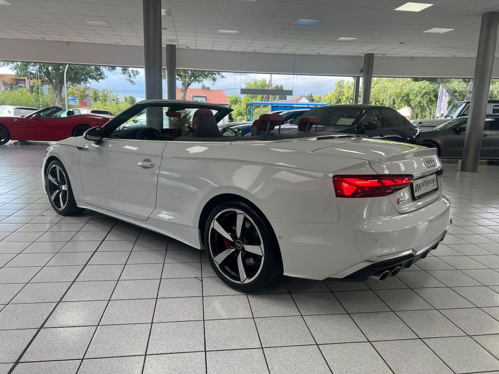 Audi S5