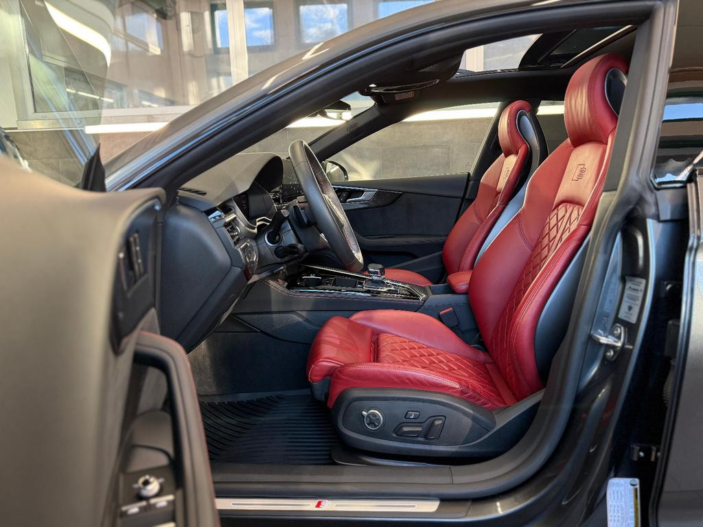 Audi S5