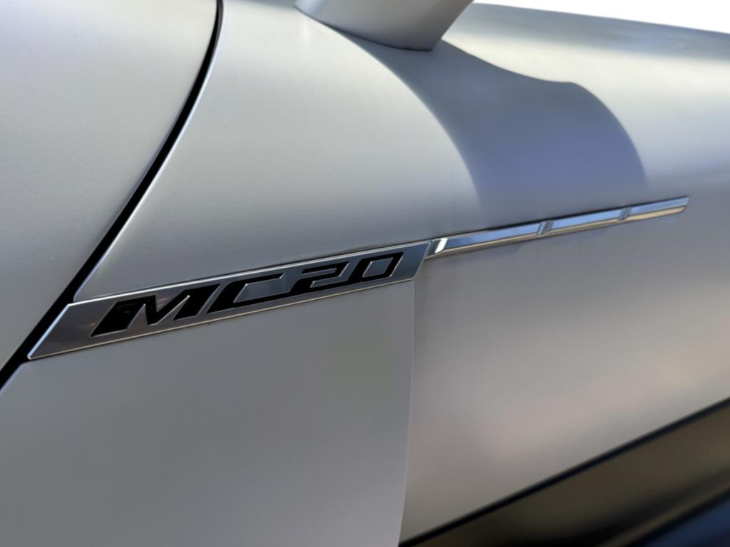 Maserati MC20