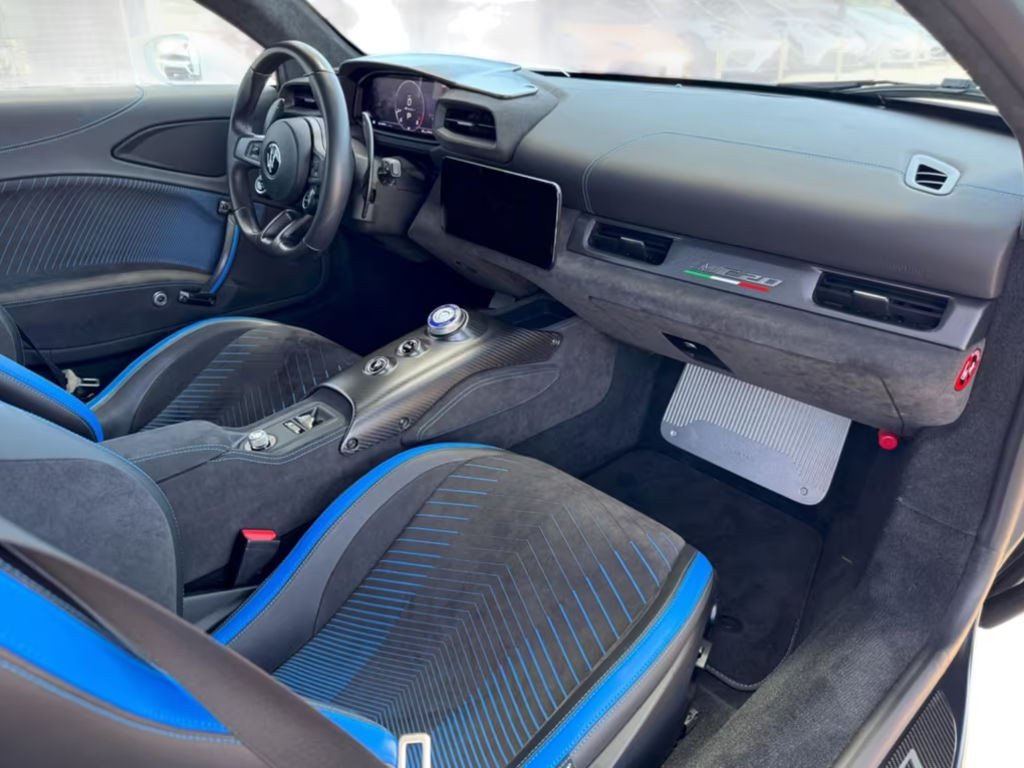 Maserati MC20