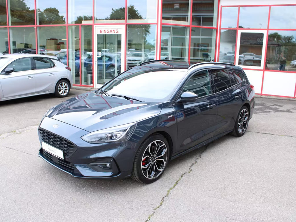 Ford Focus Wagon ST Line