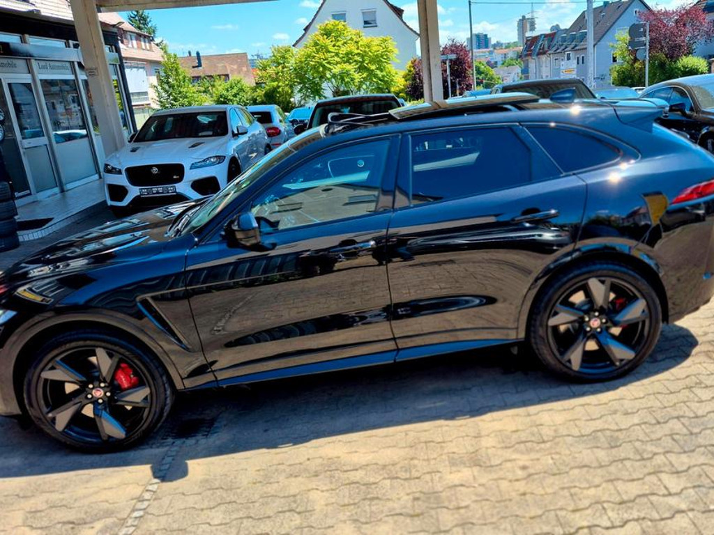 Jaguar F-Pace