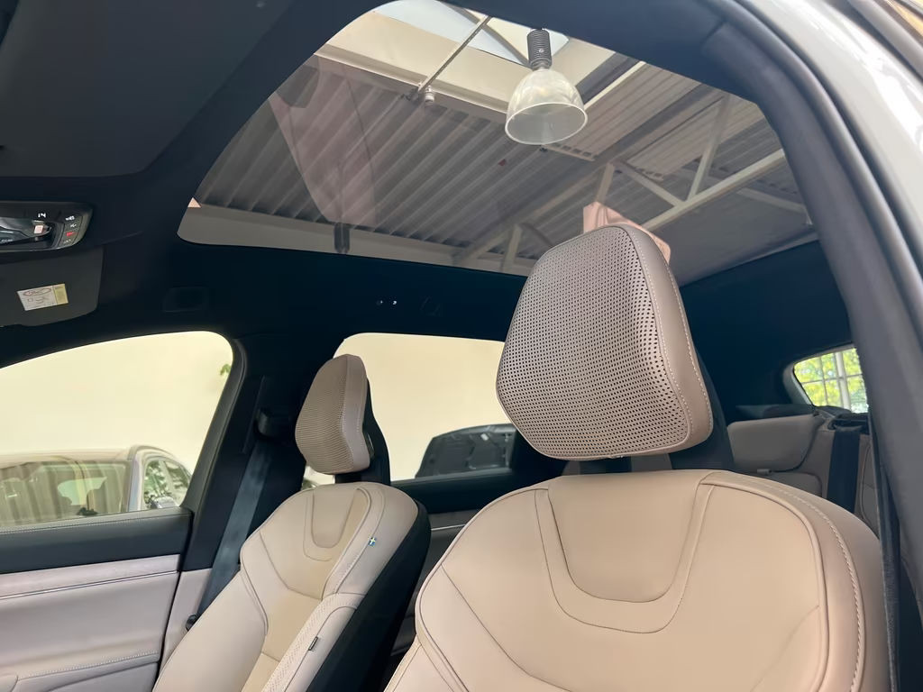 Volvo EX90