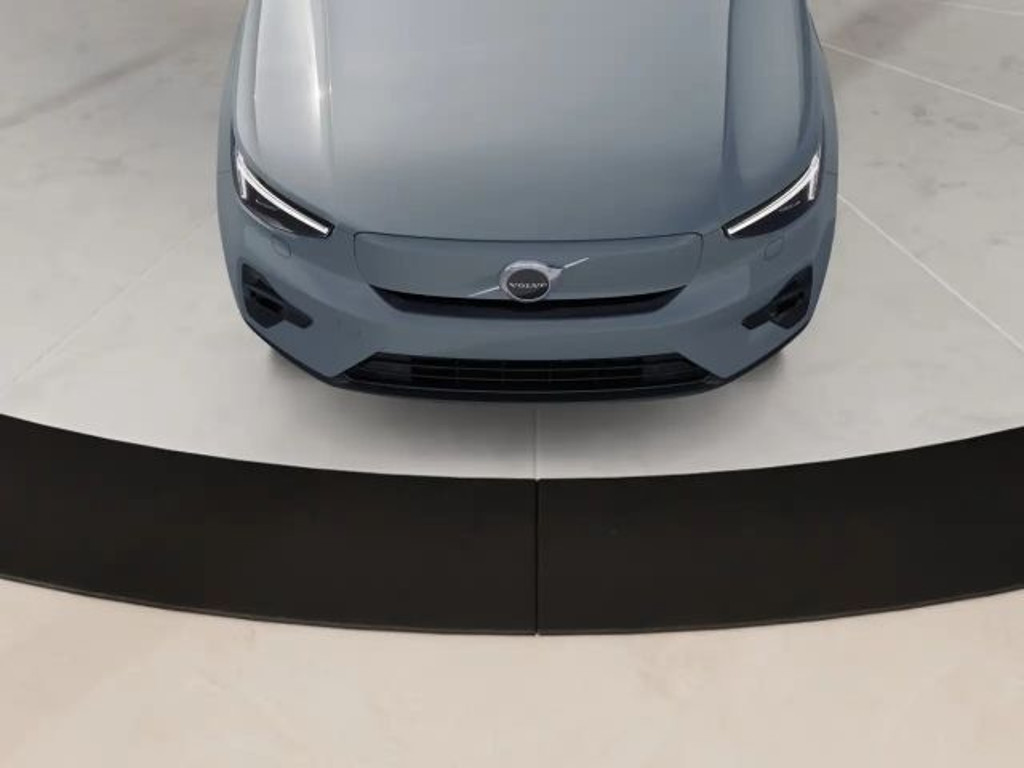 Volvo EX40