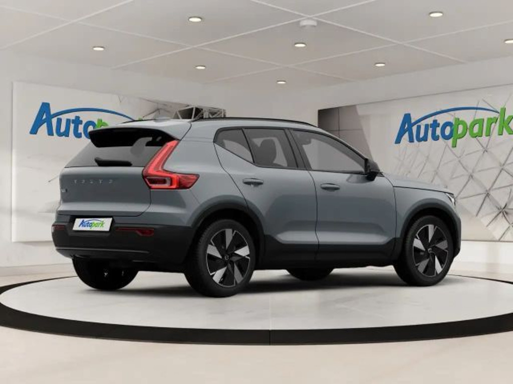 Volvo EX40