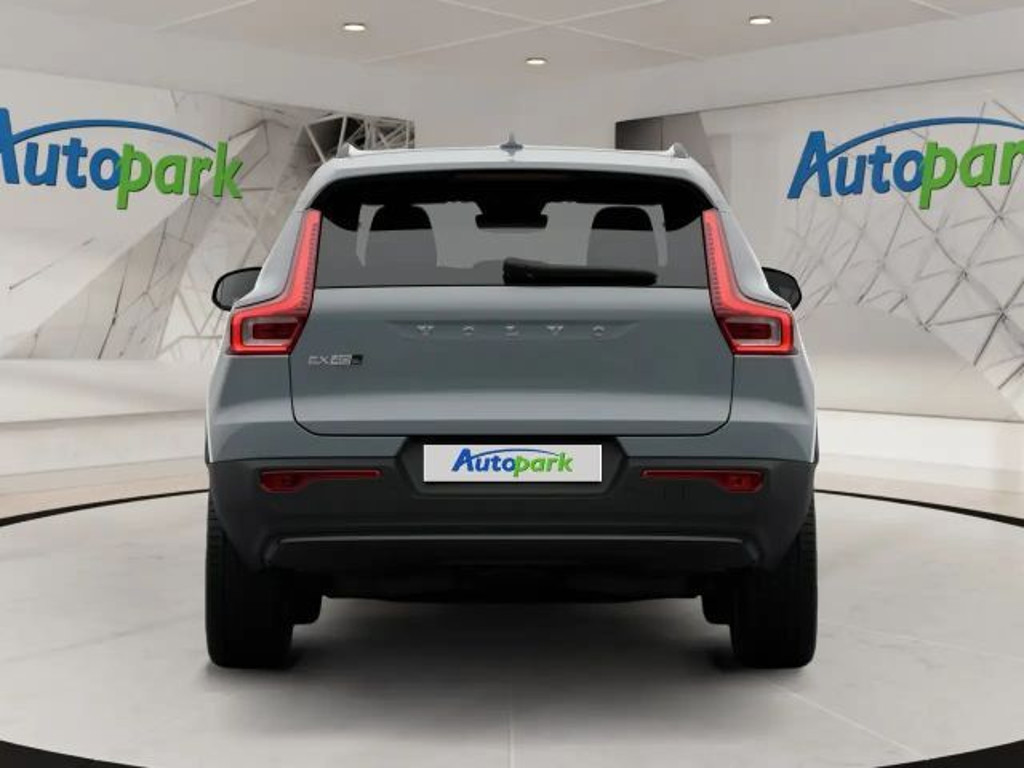 Volvo EX40