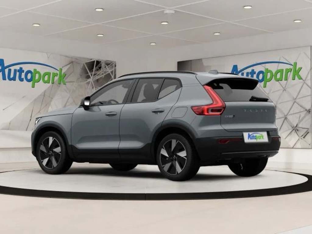 Volvo EX40