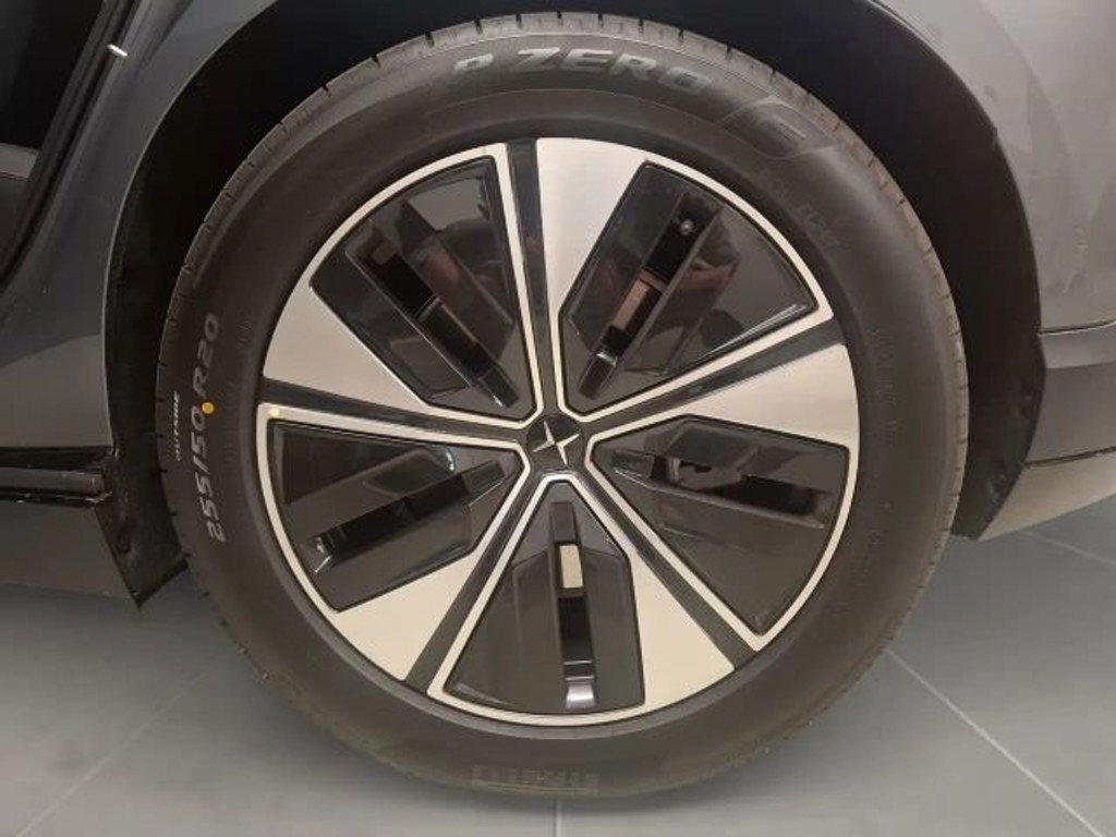 Polestar 4