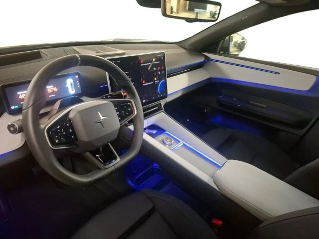 Polestar 4