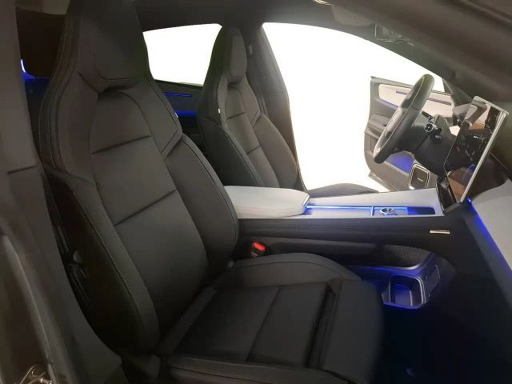 Polestar 4