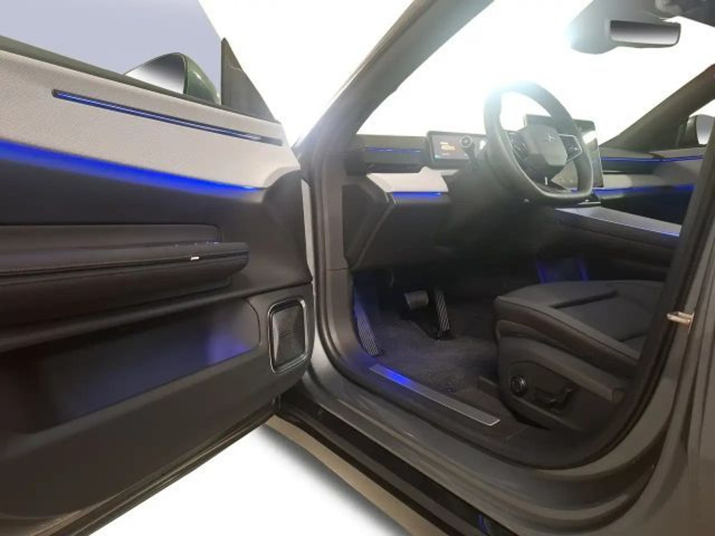 Polestar 4