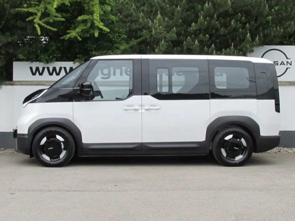 Kia PV5 Passenger