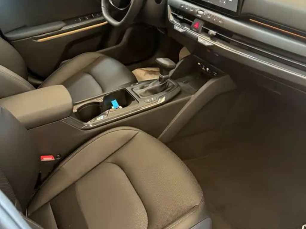 Kia K4
