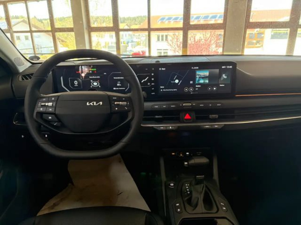 Kia K4