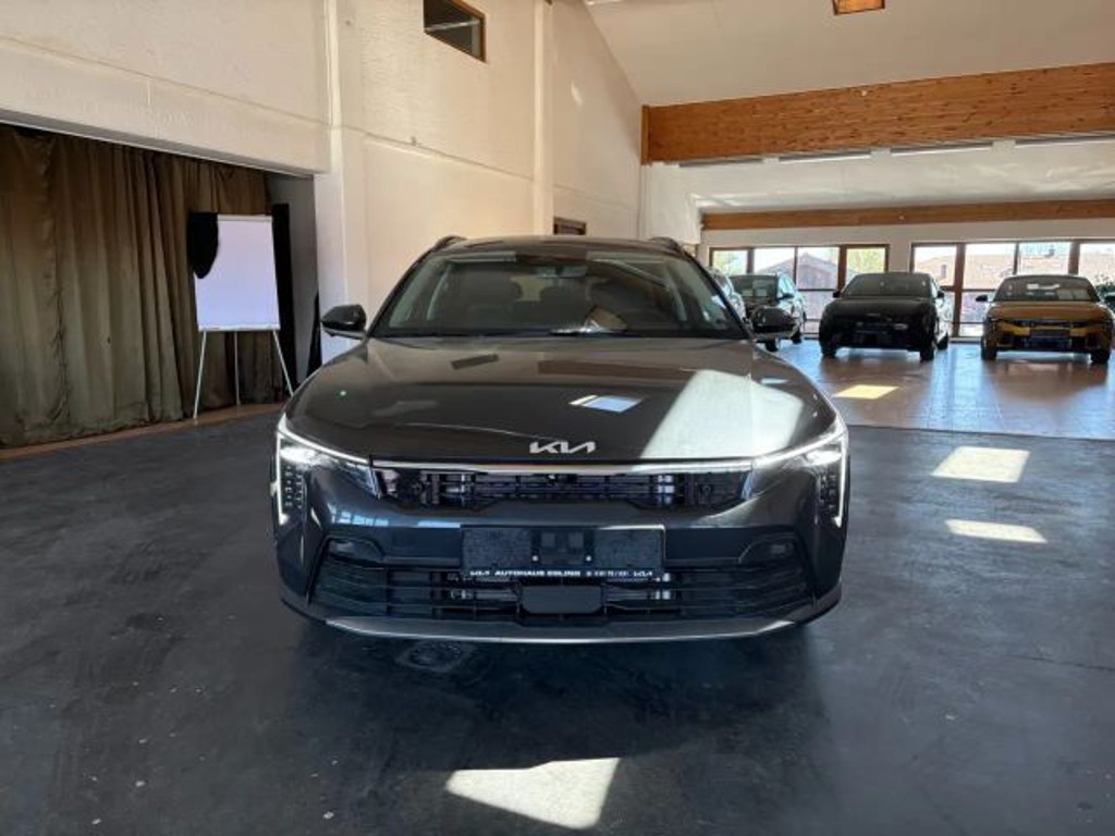 Kia K4