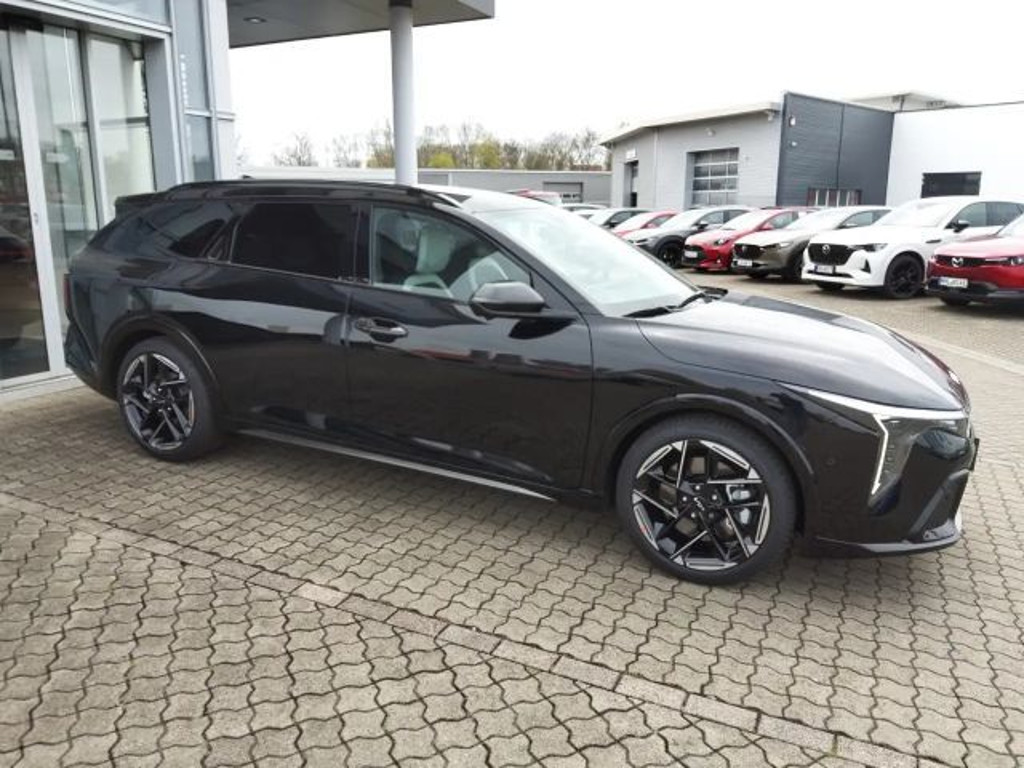 Kia K4
