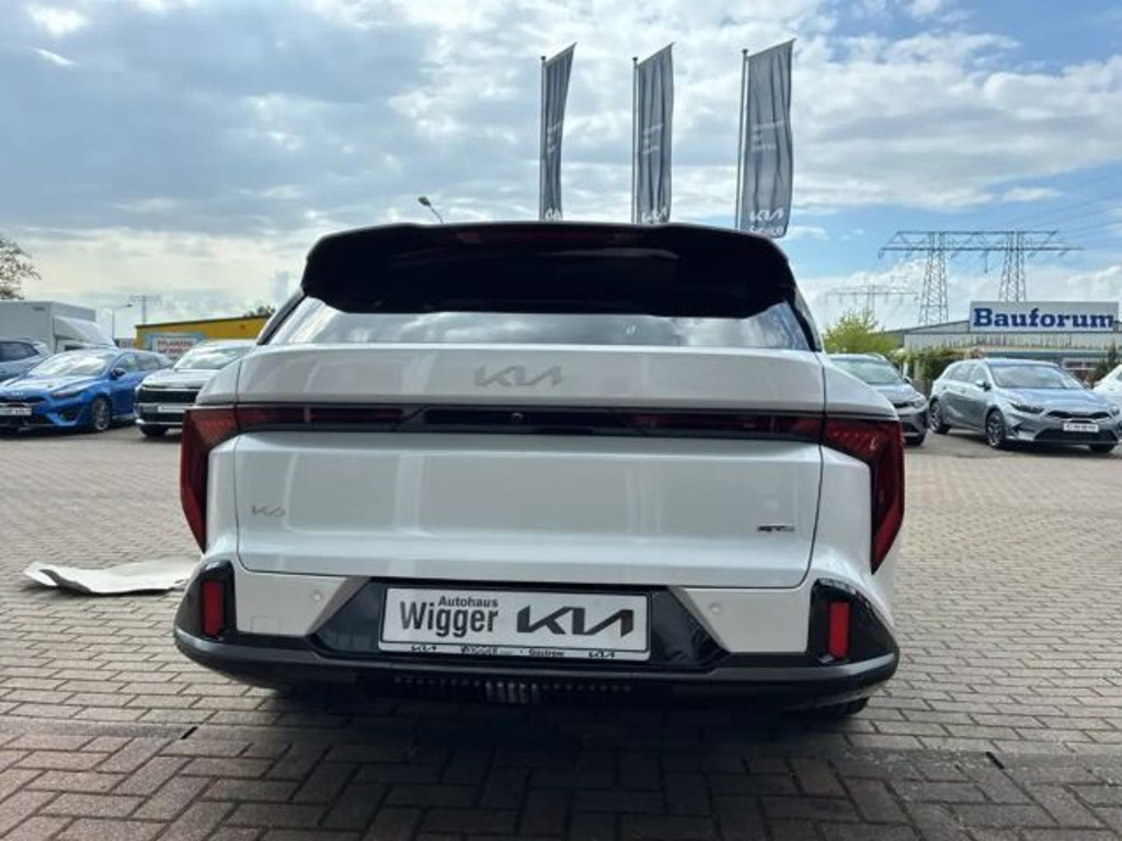 Kia K4