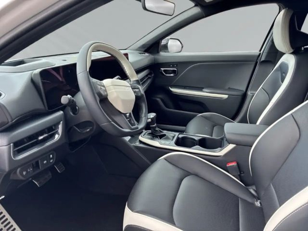 Kia K4