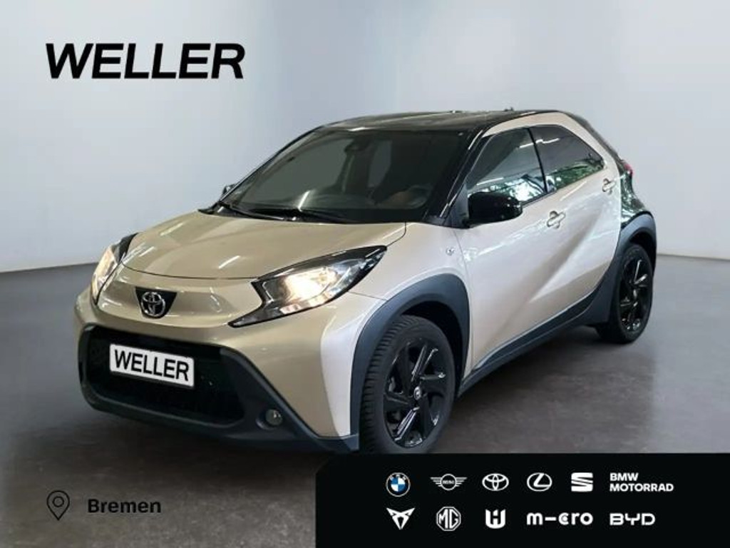 Toyota Aygo X Bi-Tone Hatchback Pulse